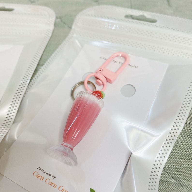 Strawberry milkshake | Mini Drink Keychain