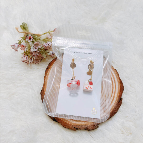Strawberry cake and ice cream earrings - Image 4