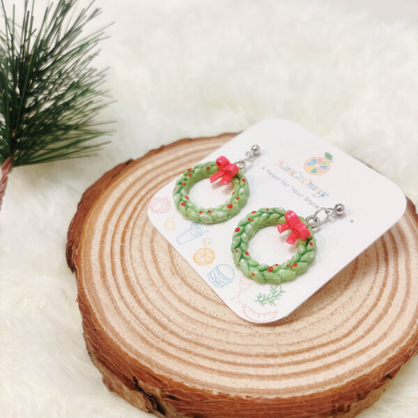Christmas Wreath Earrings - Image 2