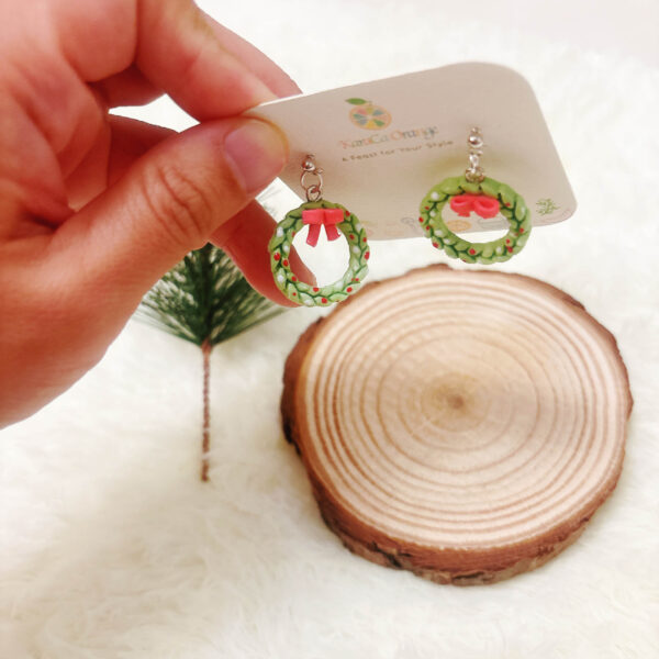 Christmas Wreath Earrings - Image 3
